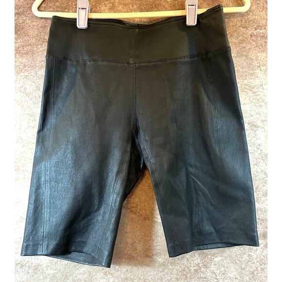 Lita by Ciara Leather Biker Shorts - 100% Lamb Leather Black - size 4 - Picture 4 of 15
